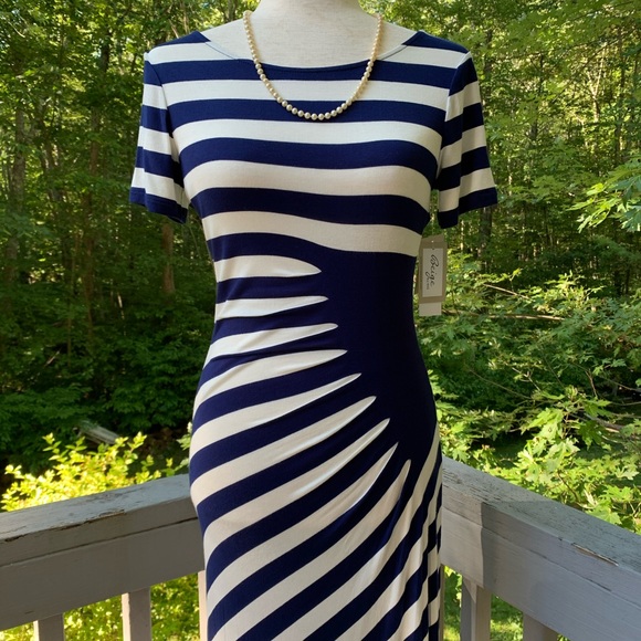 BEIGE By ECI Stretch Dress - Picture 5 of 6